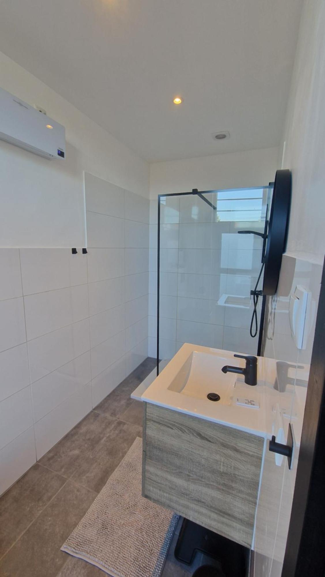 Suite 21 Heerlen Esterno foto